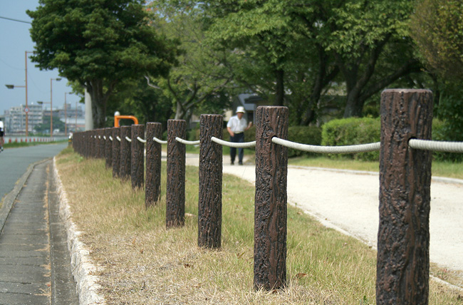 (擬木)PCギ木 ロープ柵1号写真