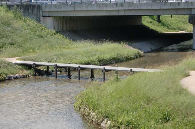 擬木 PCギ木 平橋 写真