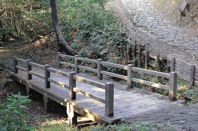 擬木 PCギ木 平橋 写真