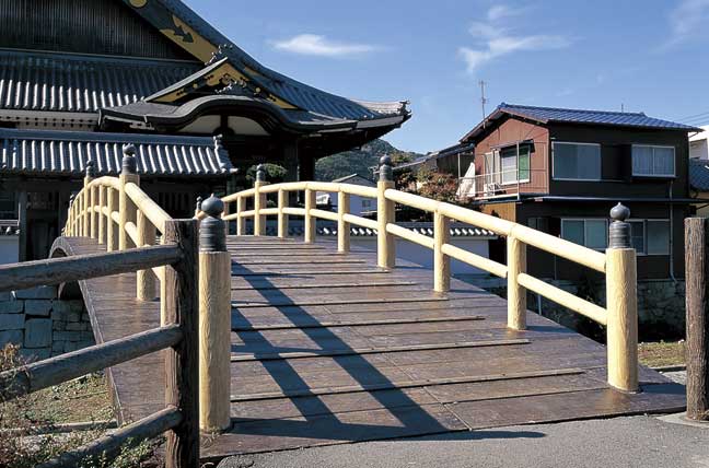 擬木 PCギ木 太鼓橋 写真