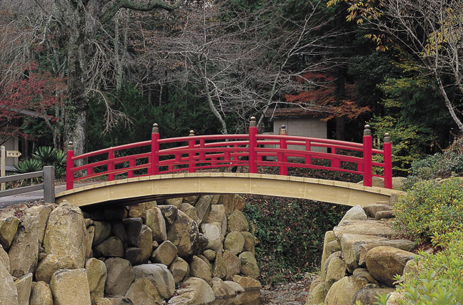 擬木 PCギ木 太鼓橋 写真