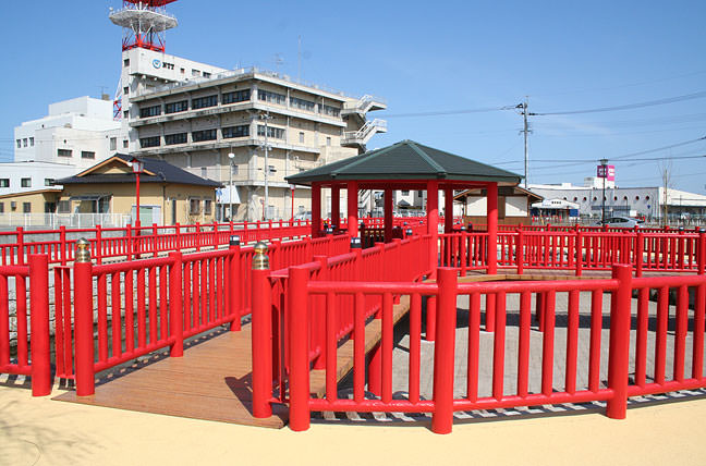 擬木 PCギ木 遊歩橋 写真
