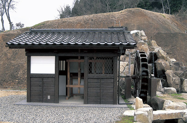 擬木 PCギ木 水車小屋 写真